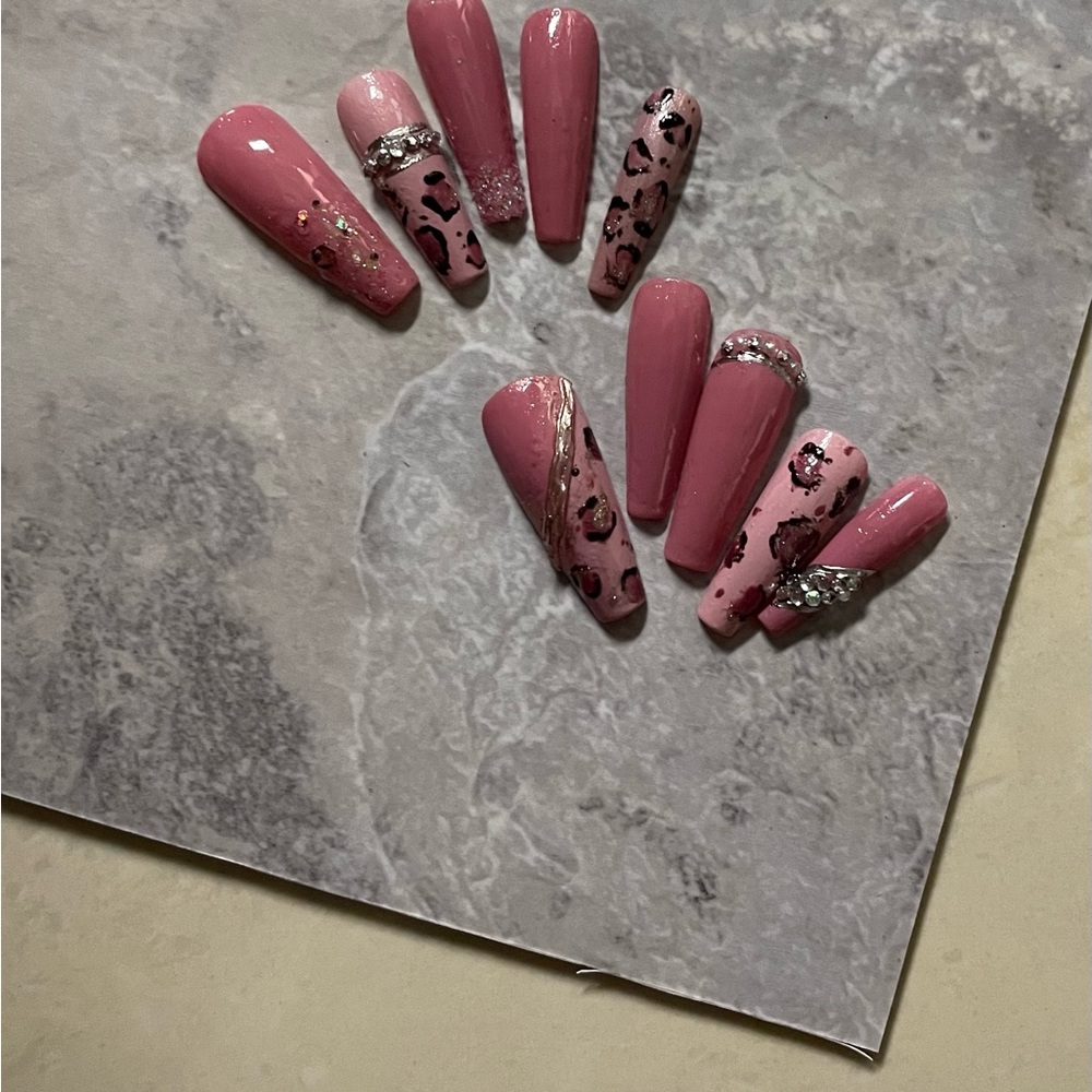 Hand made pink leopard coffin press on nails